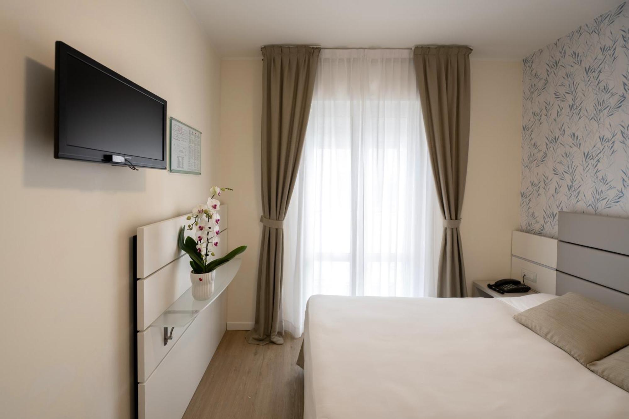 Hotel Astoria Caorle Kültér fotó